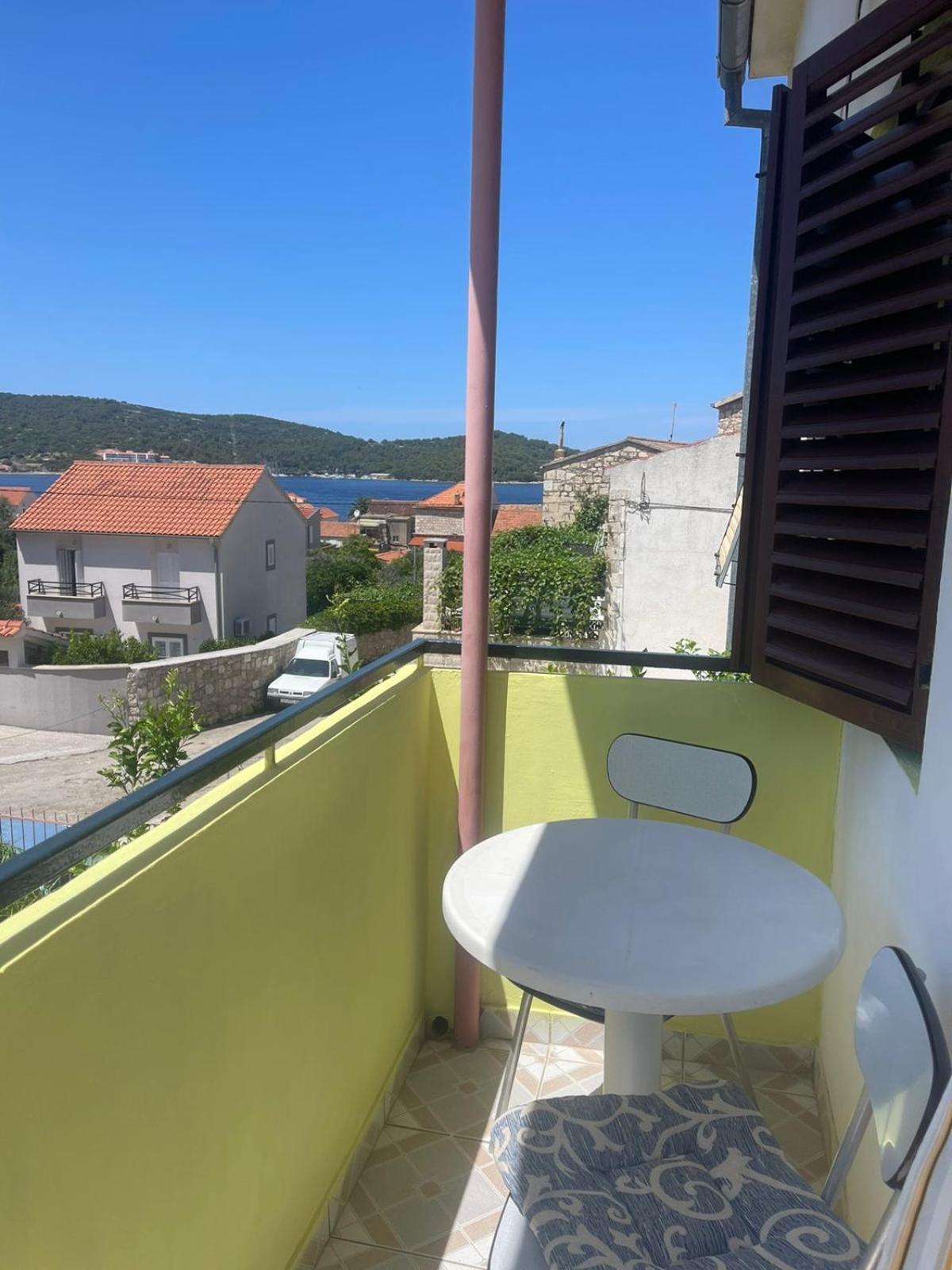 Apartments Bilic Βις Εξωτερικό φωτογραφία