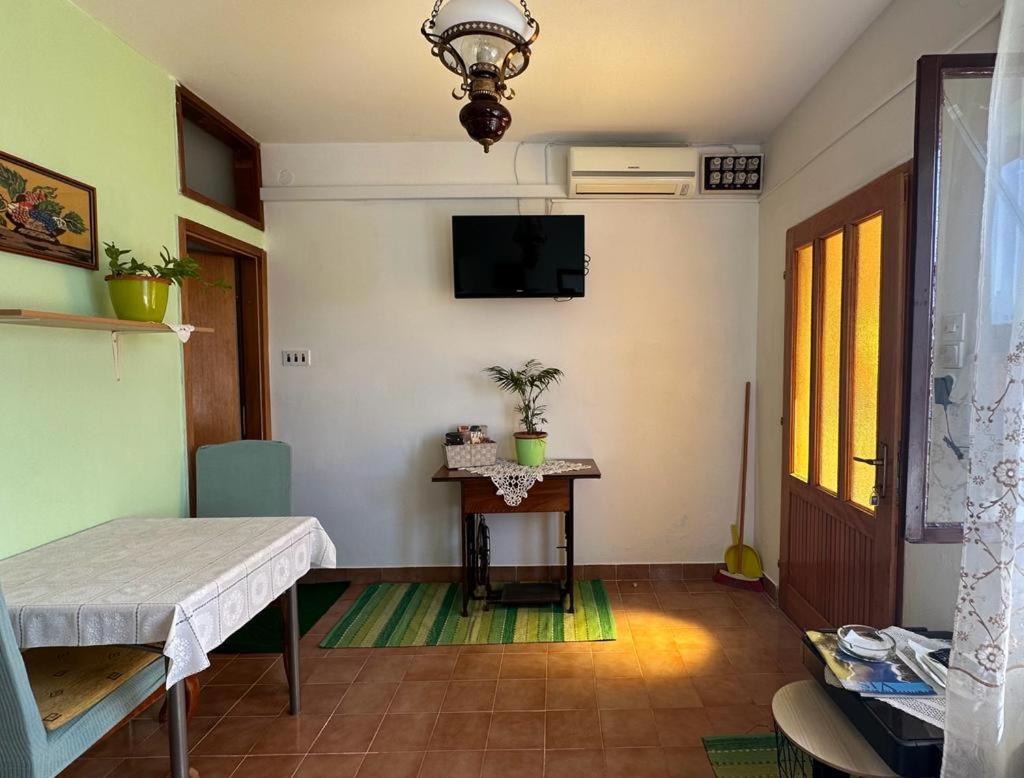 Apartments Bilic Βις Εξωτερικό φωτογραφία