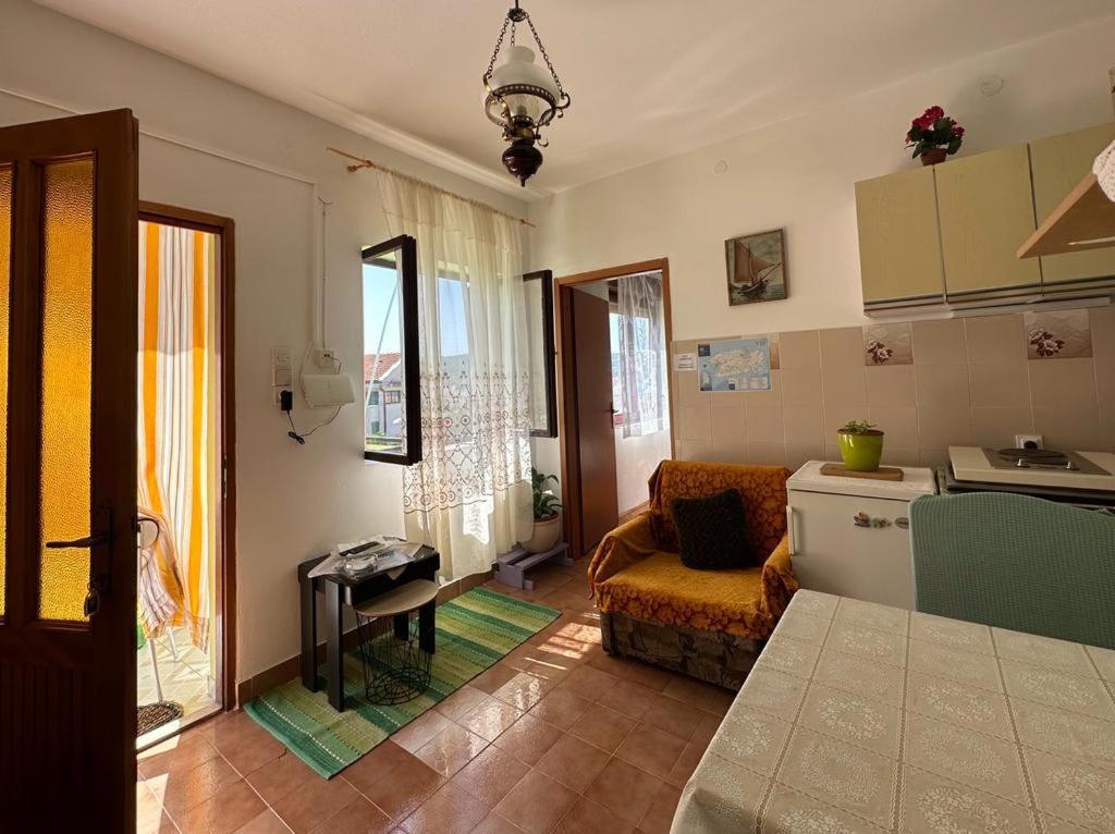 Apartments Bilic Βις Εξωτερικό φωτογραφία