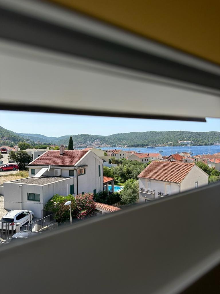 Apartments Bilic Βις Εξωτερικό φωτογραφία