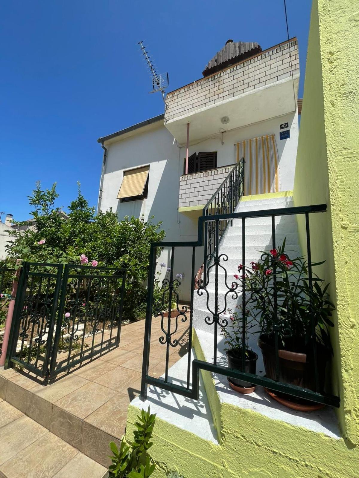 Apartments Bilic Βις Εξωτερικό φωτογραφία