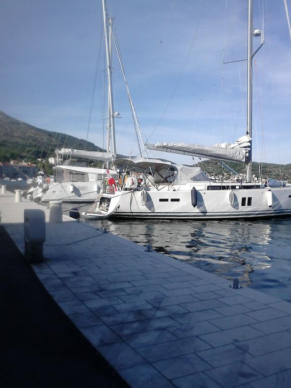 Apartments Bilic Βις Εξωτερικό φωτογραφία