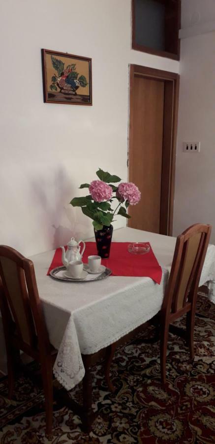 Apartments Bilic Βις Εξωτερικό φωτογραφία