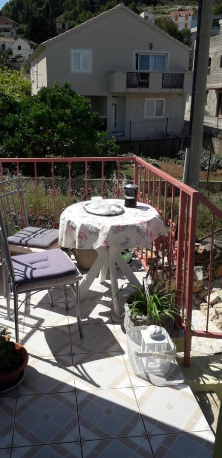 Apartments Bilic Βις Εξωτερικό φωτογραφία